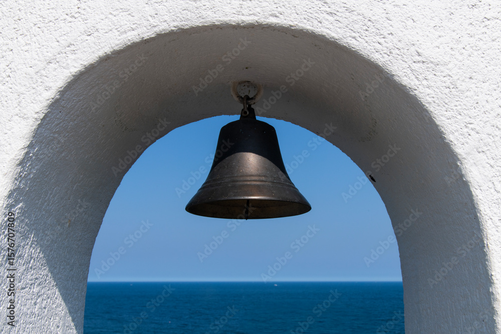 Obraz premium bell in the tower at the seaside