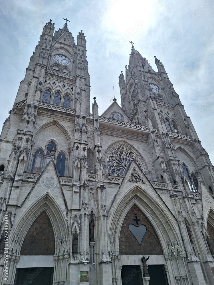 Fototapeta premium Basílica de Quito 