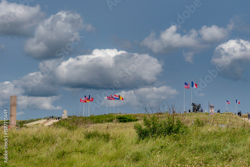 Tableau sur toile normandie, invasion, war, coast, beach, memorial, canada, flag, juno, canadian,