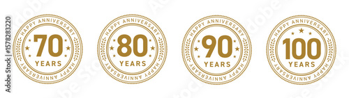 70周年・80周年・90周年・100周年のフラットな記念メダルロゴセット（円形 YEARS 長寿 ベクター）

