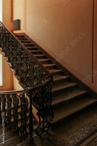 Interfloor staircase