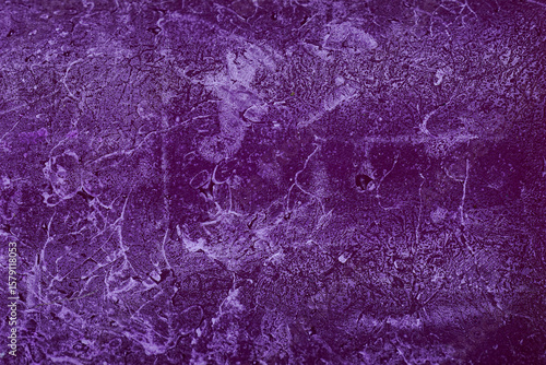 Violette Wachstextur mit Glanz