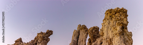 Obraz na płótnie Close-up view of Mono Lake tufa towers at sunset