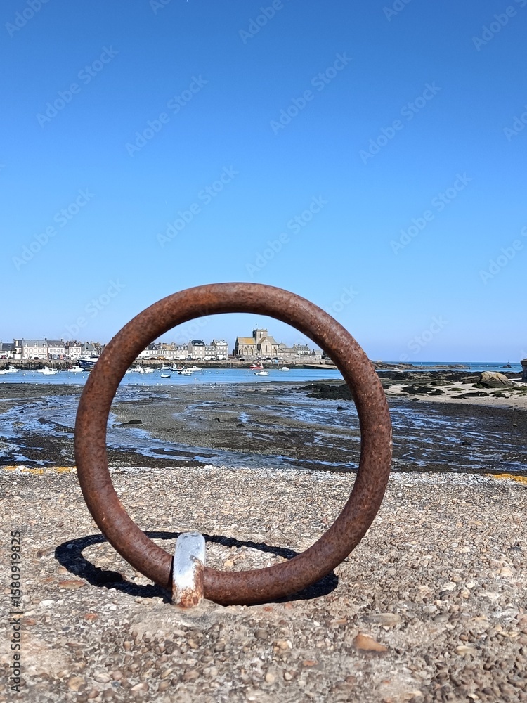 Fototapeta premium Anneau de port Barfleur