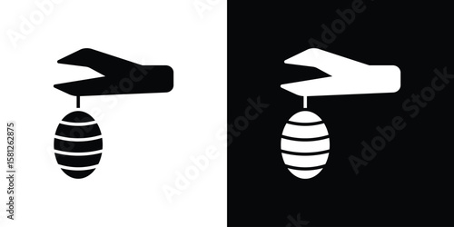 Cuadro en lienzo Cocoon icon symbol. Simple, flat design for and apps
