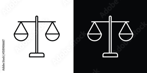 Economies of scale icon transparent vector isolated