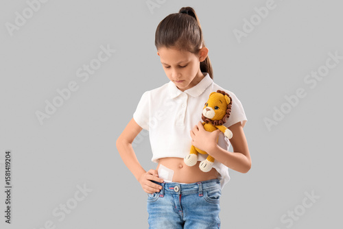 Teenage girl with applied m...
