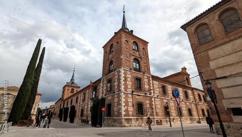 Malaga School, minor school of San Ciriaco and Santa Paula