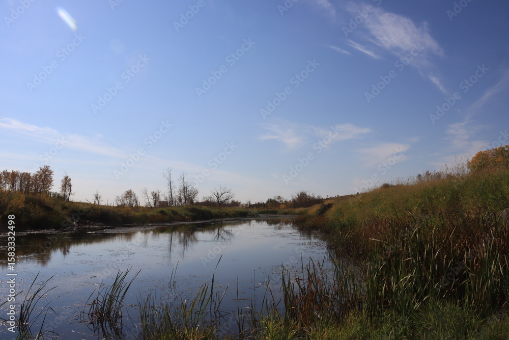 Obraz premium Autumn Scenery in Canora Saskatchewan Hills and Beaches.