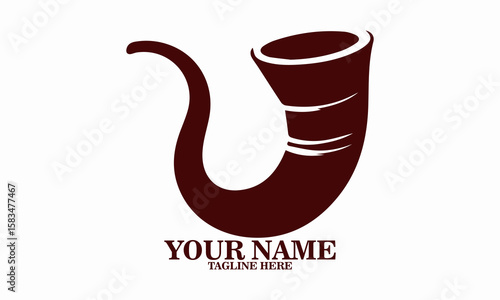 Traditional Jewish shofar horn in curved shape icon. Traditional Jewish shofar vector illustration, traditional Jewish shofar logo art