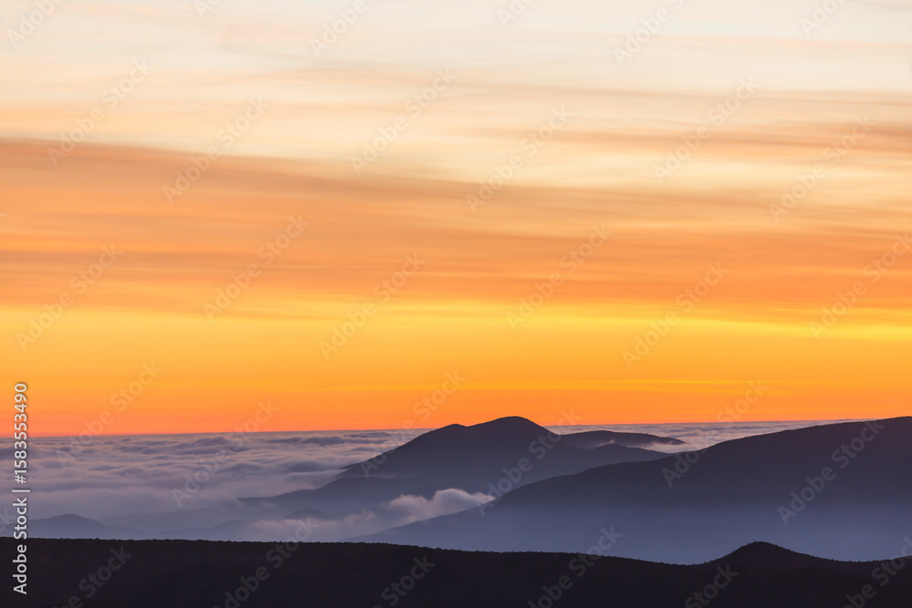 Fototapeta premium Mountains silhouette