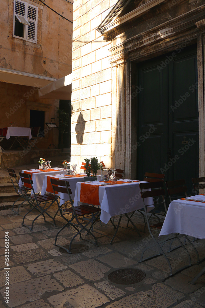 Fototapeta premium Picturesque Mediterranean street in Dubrovnik, Croatia.