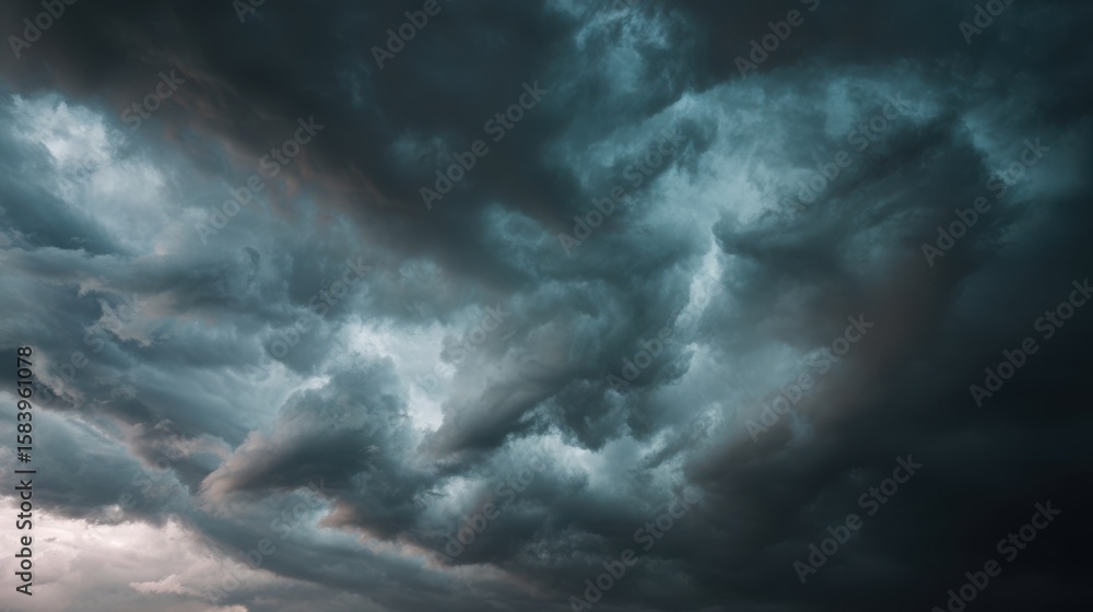 Fototapeta premium The chaotic beauty of dramatic storm clouds enveloping the sky.