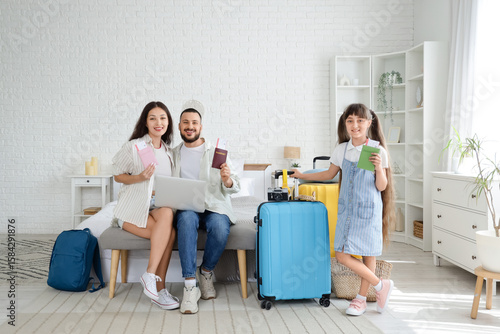Family of tourists with pas...