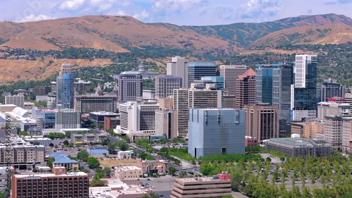 Aerial photography beautifully captures breathtaking shots of Salt Lake Citys vibrant skyline, showcasing stunning architecture that stands in contrast to the majestic surrounding mountains