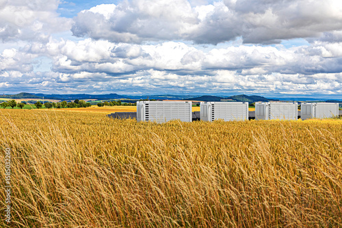 solarfield with battery storage