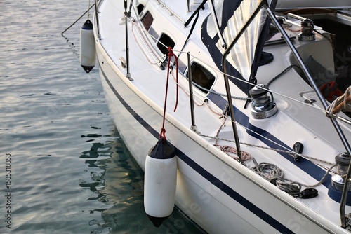 Foto Yacht or sailboat fenders or bumpers
