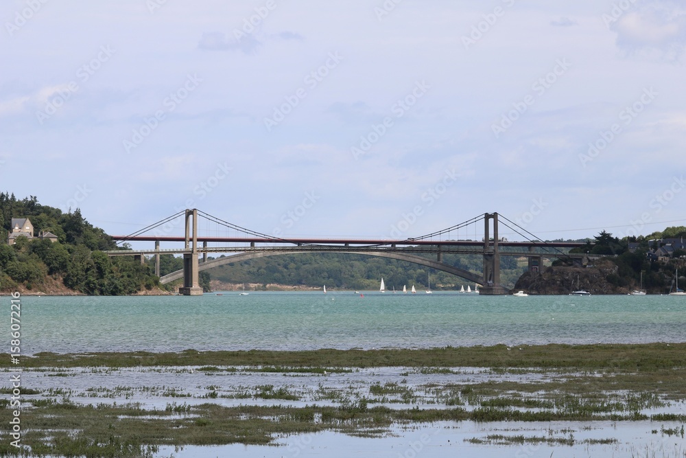 Fototapeta premium Pont St Hubert