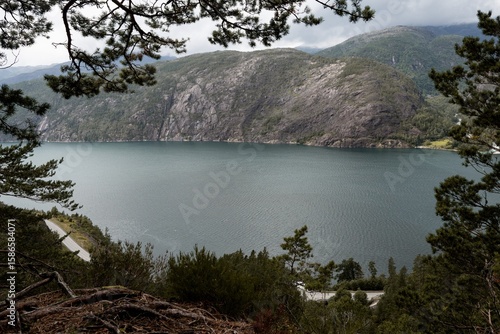 Åkrafjord-Wanderung am Langfossen