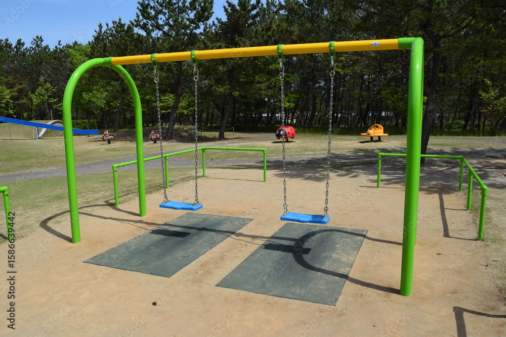 Fototapeta premium 児童公園の遊具