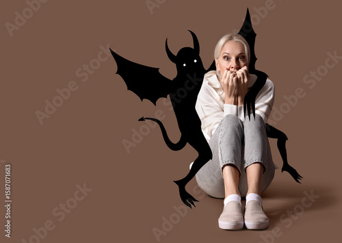 Mature woman having panic a...
