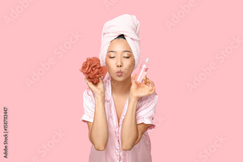 Young Asian woman with show...