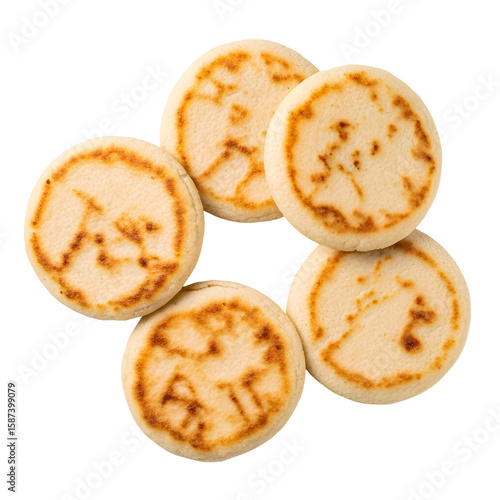 Five arepas arranged in a circle