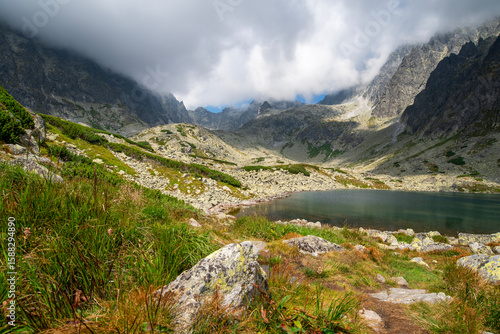 Fototapeta Naklejka Na Ścianę i Meble -  lake in the mountains
