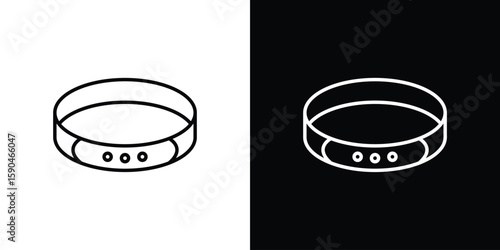 Bracelet icon. Editable stroke. Icon for web.