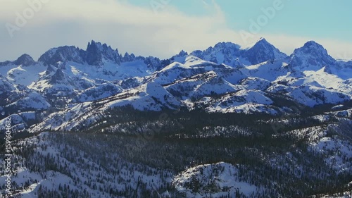 Wallpaper Mural The Minarets jagged peaks mountain range summit vista Mammoth Mountain ski resort California winter spring deep snow Hemlocks Ritter Sierra Nevadas sunny blue sky clouds snowy deep snow static Torontodigital.ca