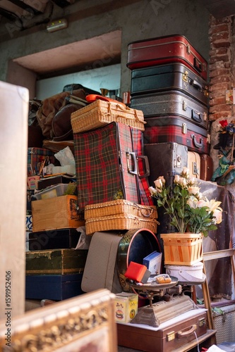 Ideal for Antique Shop Promotion, Retro Travel Themes, or Storytelling Visuals.