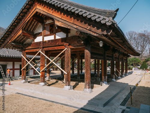 Wallpaper Mural buddhist temple in korea Torontodigital.ca