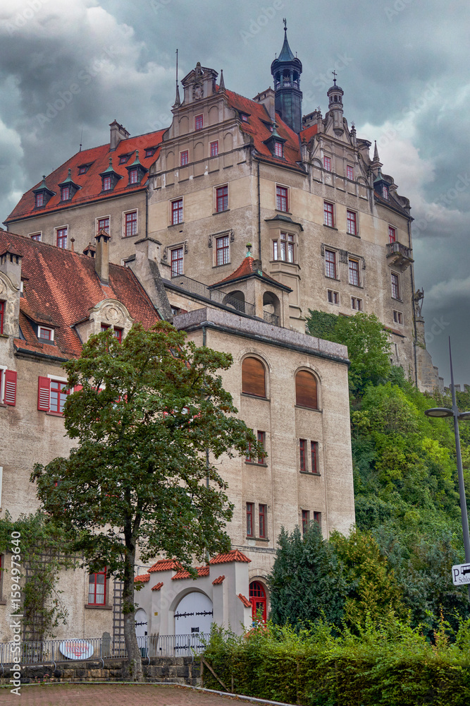 Obraz premium Fragmental view on Hohenzollern-Sigmaringen castle on a rainy day, Germany
