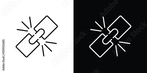 Broken link icon in simple linear style.