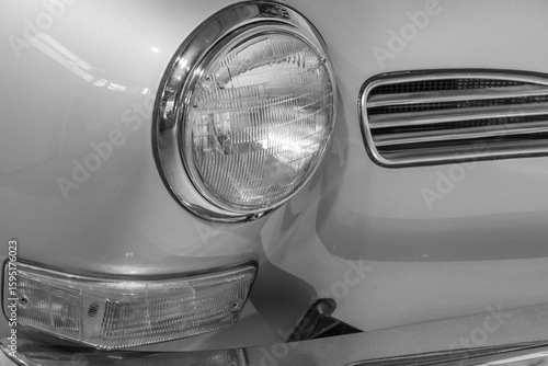Historische Autos und Motorräder