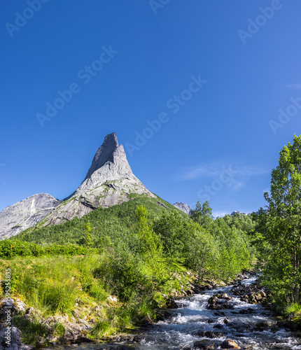 Stetinden Norwegischer Nationalberg in Nordland