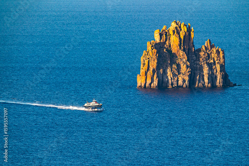 Photography a hydrofoil in the open sea