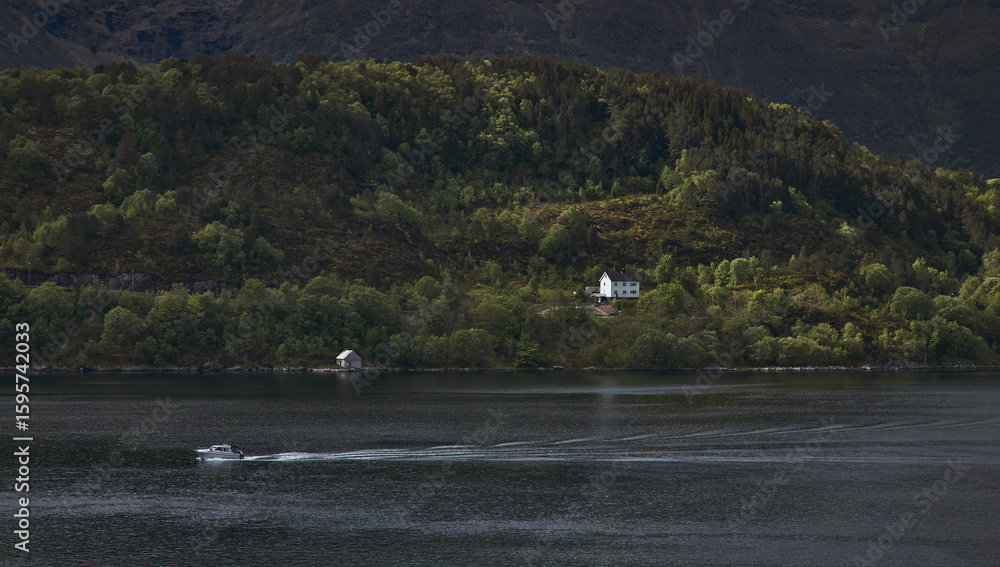 Obraz premium Waterfront View