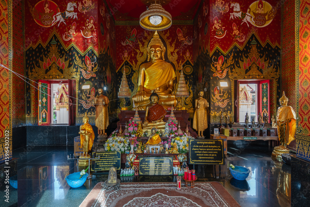 Fototapeta premium Wat Burapharam royal buddhist temple in Surin, Thailand