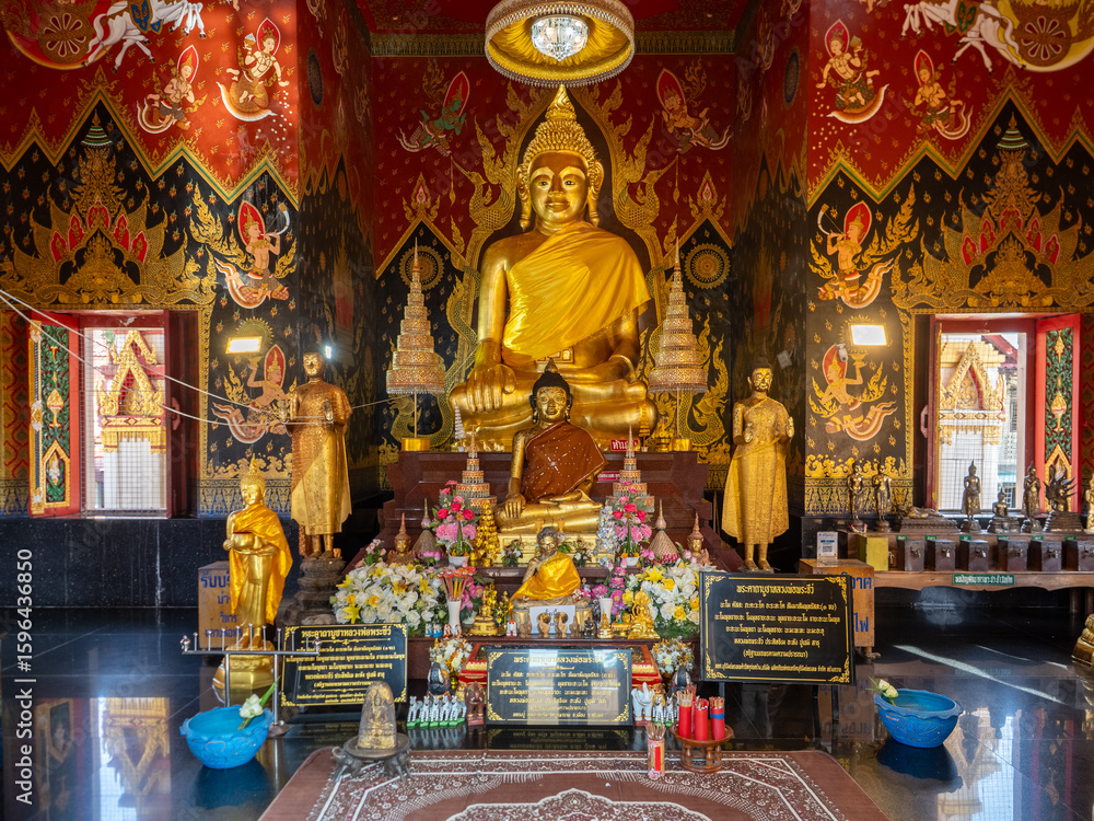 Obraz premium Wat Burapharam royal buddhist temple in Surin, Thailand