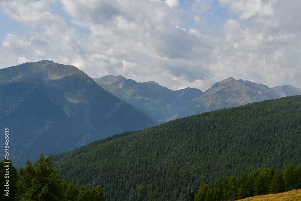 Obraz premium Schöne Landschaft im Ultental in Südtirol 