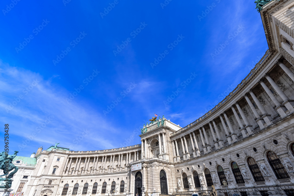 Fototapeta premium Austria, Vienna, famous Hofburg palace and Heldenplatz - Heroes Square plaza.