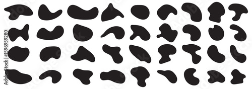 Various shapes of irregular blobs. Doodle drops of circle. Organic amoeba blob shape abstract black color. Organic shape round form set. Liquid organic blob. 