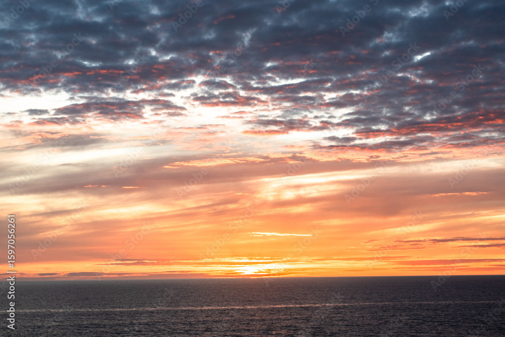Obraz premium sunset over the sea