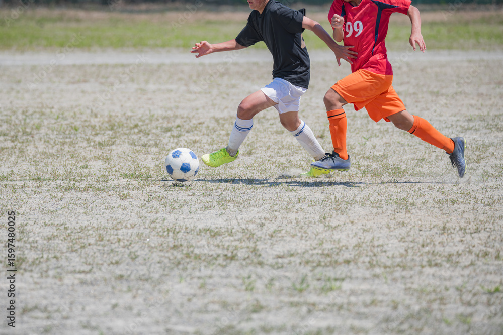 Naklejka premium 少年サッカー試合風景