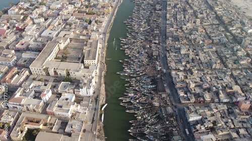 Vue aérienne de Saint-Louis, Sénégal 12 – Ville historique, architecture coloniale et paysages côtiers