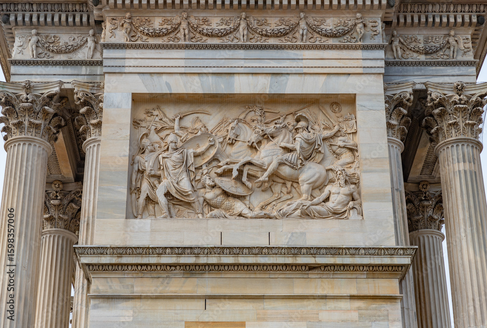 Obraz premium Arco della Pace Sculpture