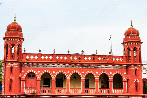 Quadro su tela Chennai city landmark Raja sir Ramasamy Mudaliar Choultry, near Central railway station, Tamil Nadu, India