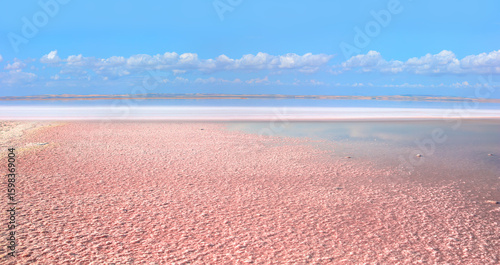 Fototapeta Naklejka Na Ścianę i Meble -  Beautiful landscape with pink Tuz Gölü (salt lake) - Ankara, Turkey