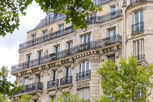 Real Estate in Paris, France – Historical Buildings and Classic Architecture